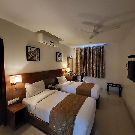 Hotel Sai Jashan Shirdi - Where Blessings & Comfort Meet Esterno foto