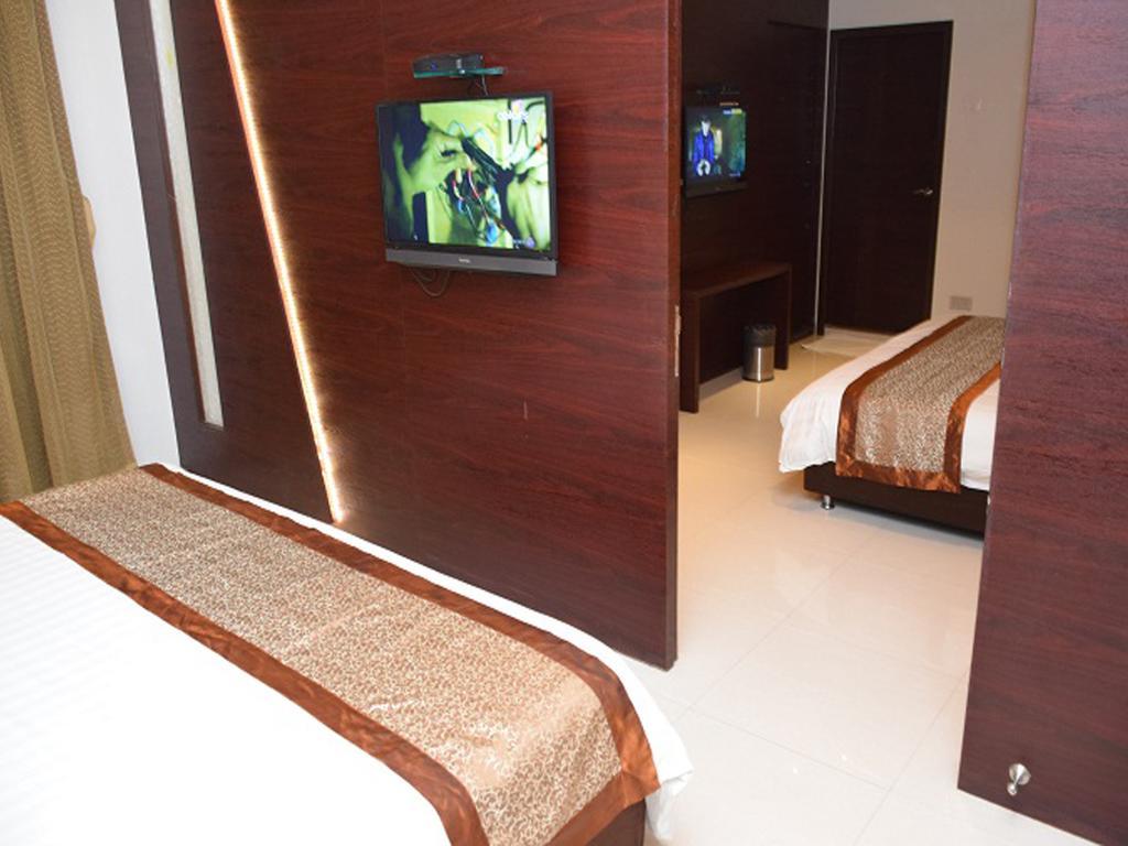 Hotel Sai Jashan Shirdi - Where Blessings & Comfort Meet Esterno foto