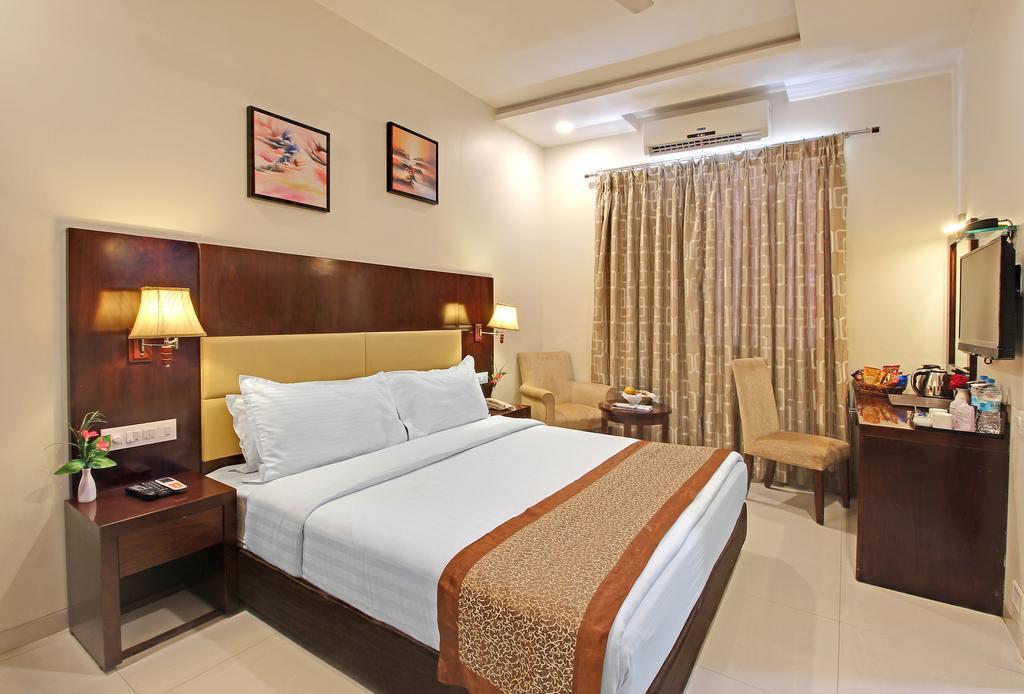 Hotel Sai Jashan Shirdi - Where Blessings & Comfort Meet Esterno foto