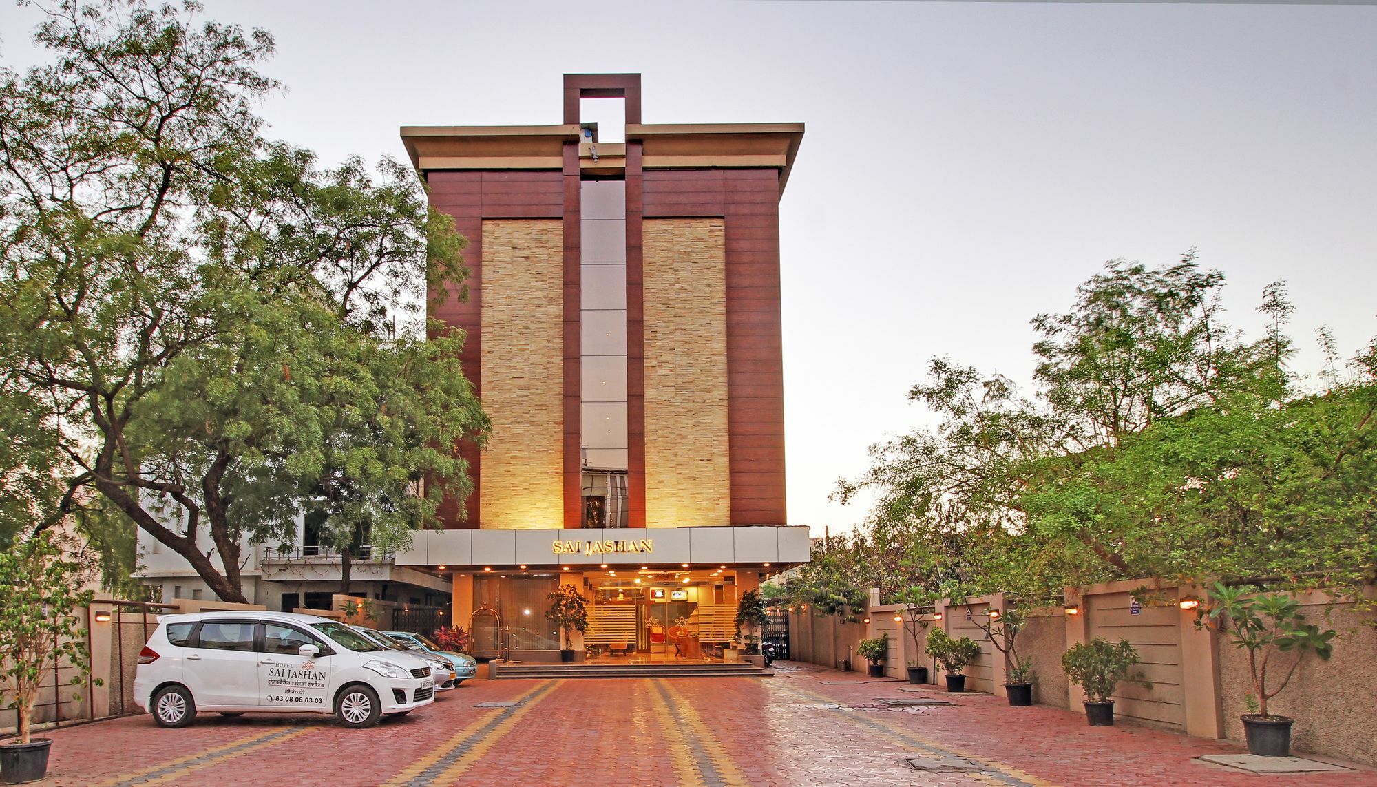 Hotel Sai Jashan Shirdi - Where Blessings & Comfort Meet Esterno foto