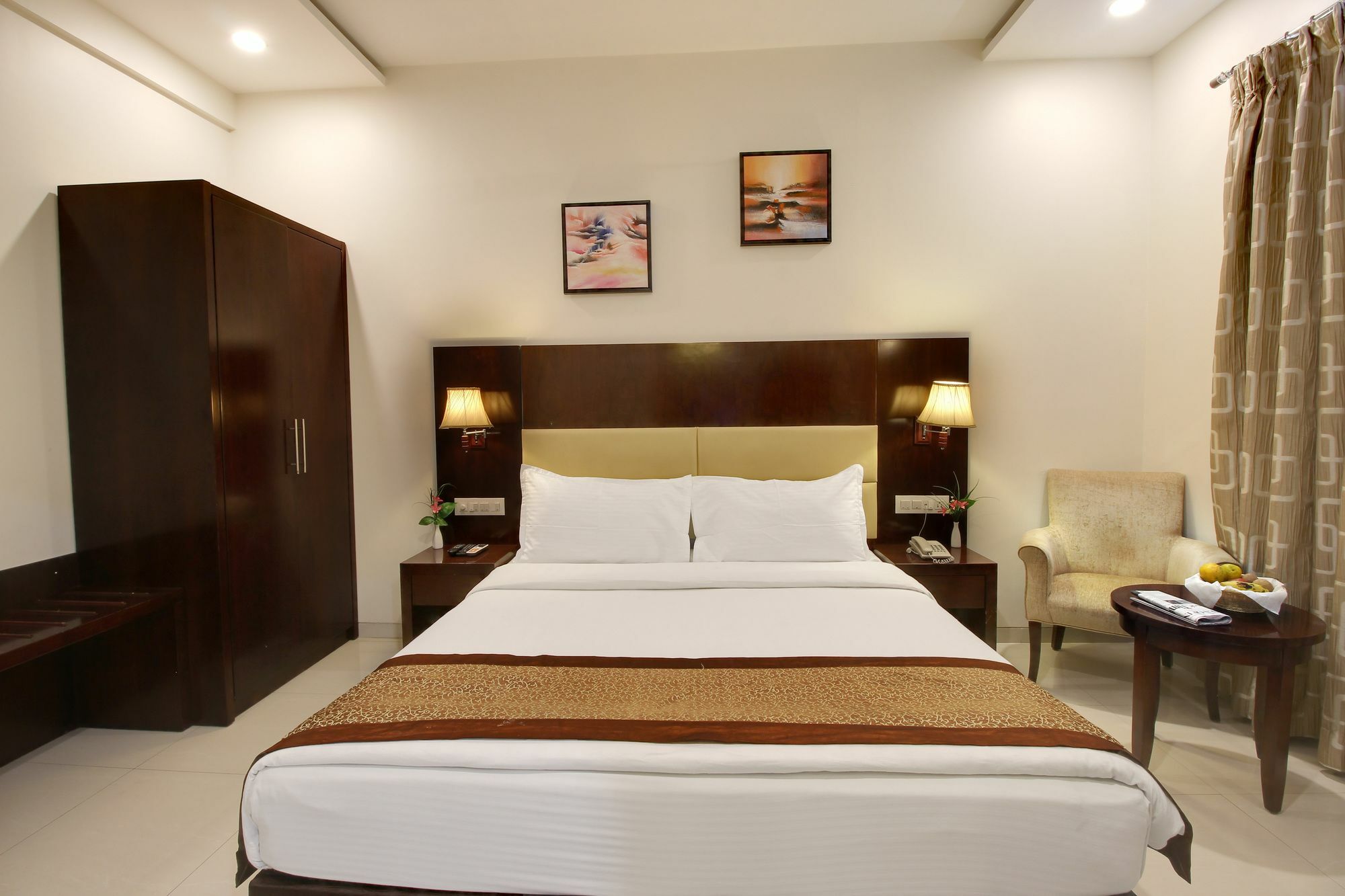 Hotel Sai Jashan Shirdi - Where Blessings & Comfort Meet Esterno foto